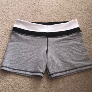 Lululemon Herringbone Short Size 8
